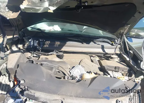 2019 Jeep Cherokee Latitude Plus 4X4 from USA, damaged, VIN 1C4PJMLB2KD212054